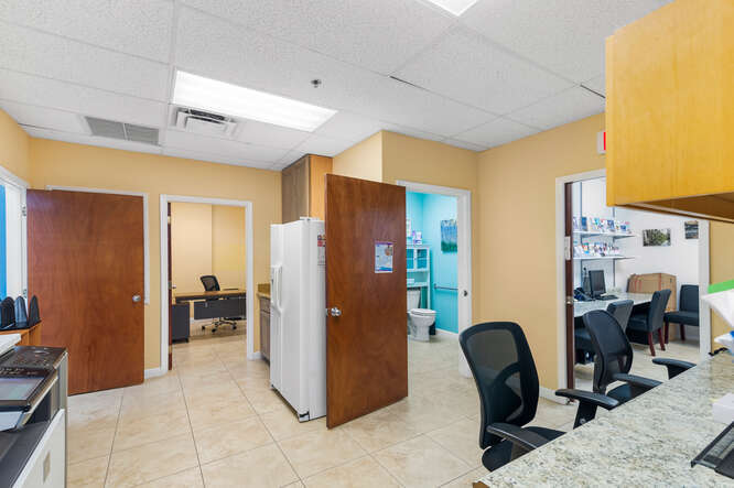 More Photos Of 301 E Ocean Ave, Lantana Office For Lease