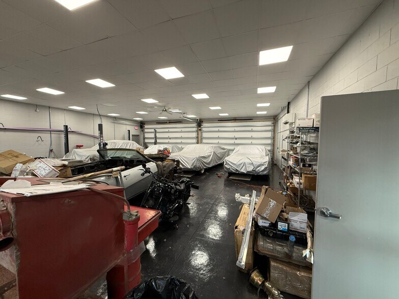 More Photos Of 1200 Synergy Way, Holly Hill Office For Sale