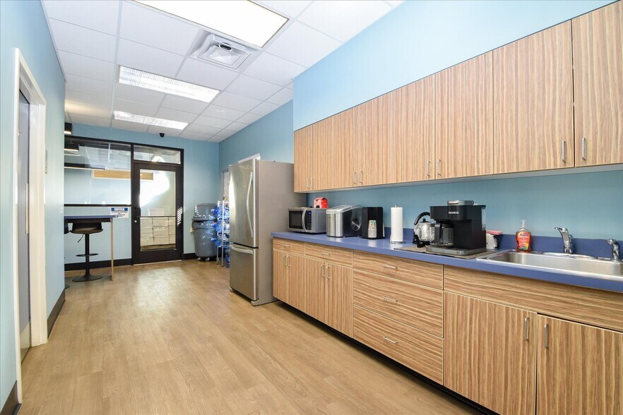 More Photos Of 1405 Mill Race Dr, Salem Industrial For Sale