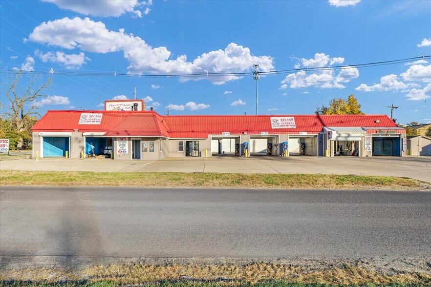 More Photos Of 501 E University Ave, Urbana Carwash For Sale