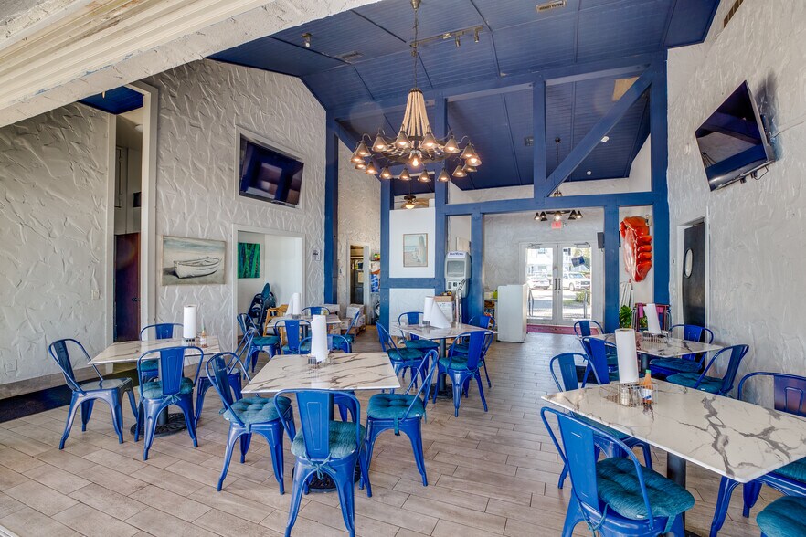More Photos Of 1550 Indian River Dr, Sebastian Restaurant For Sale