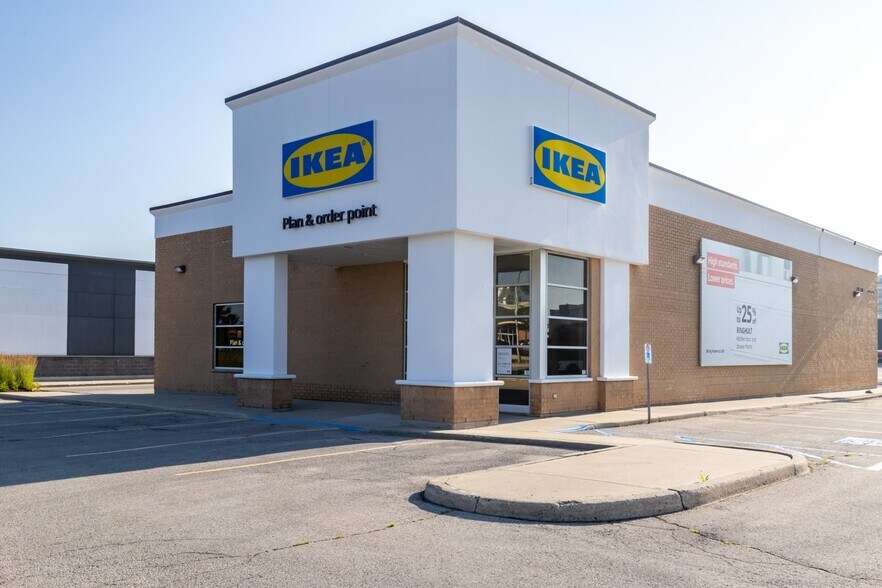 More Photos Of 3030-3210 Wonderland Rd S, London Unknown For Lease
