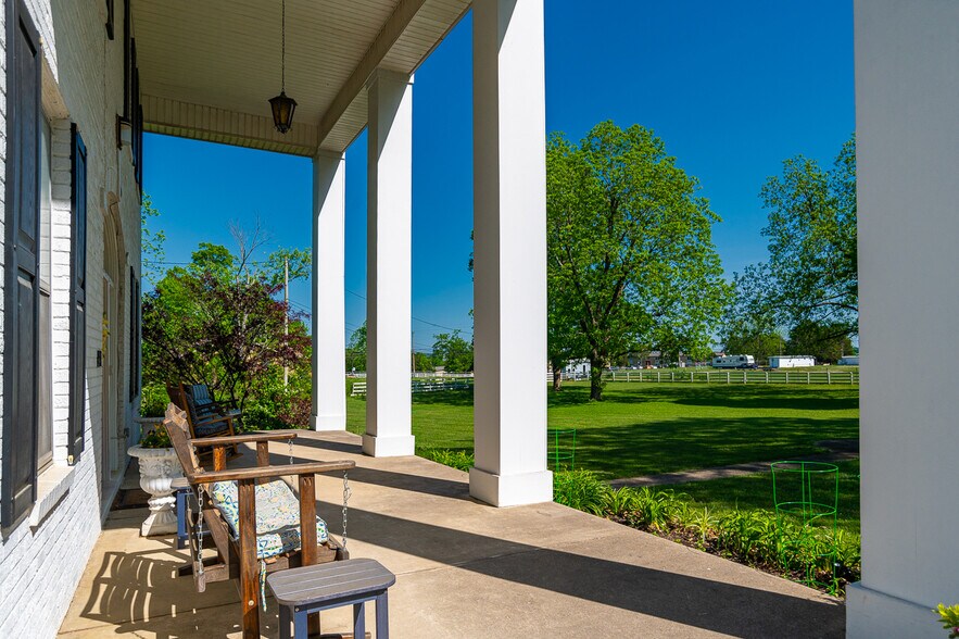 More Photos Of 799 Whitthorne St, Shelbyville Hospitality For Sale