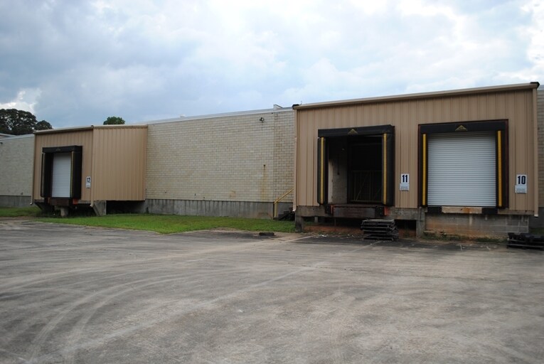 More Photos Of 1024 Highpoint Rd, Summit Distribution For Sale