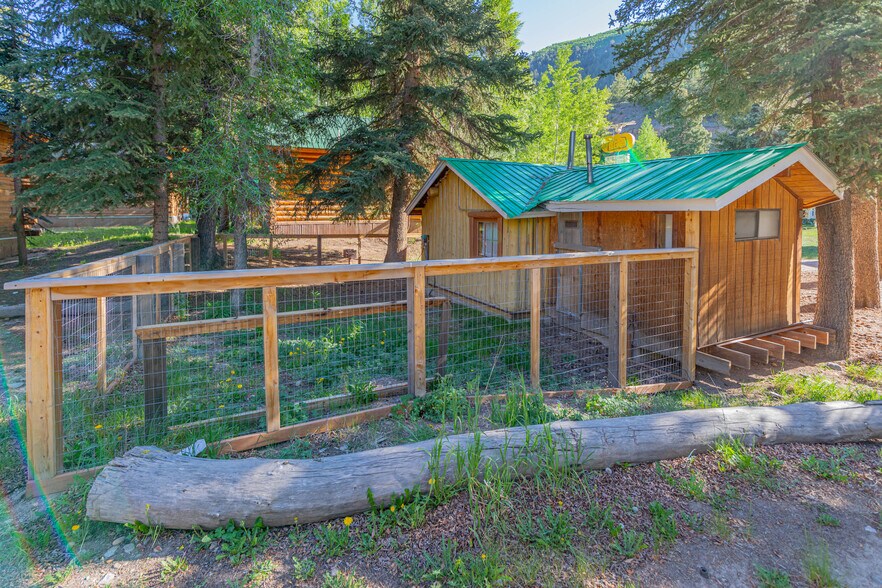 More Photos Of 860 County Road 142, Lake City Hotel For Sale