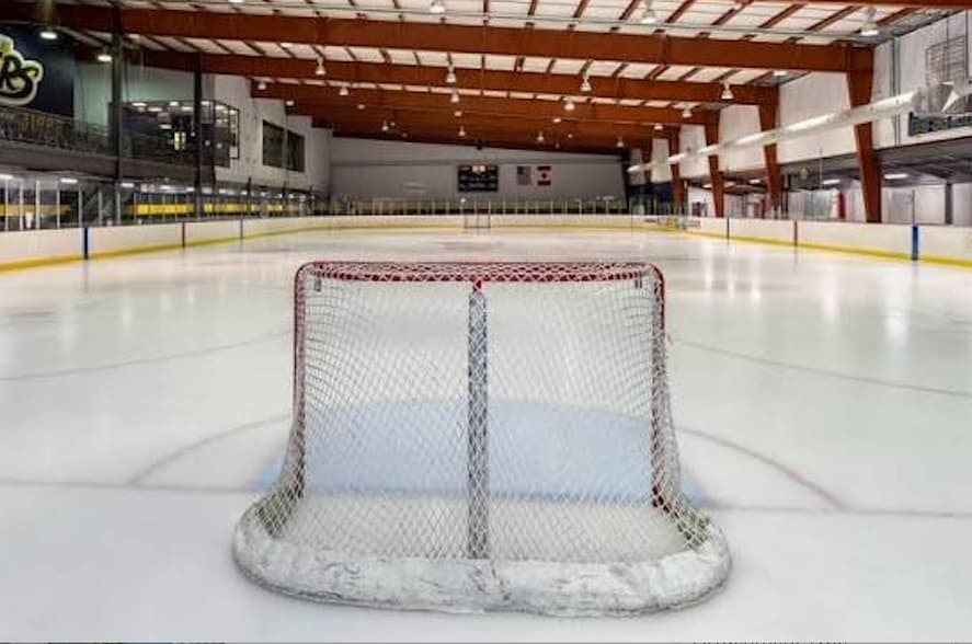 More Photos Of 8159 Oliver Rd, Erie Skating Rink For Sale