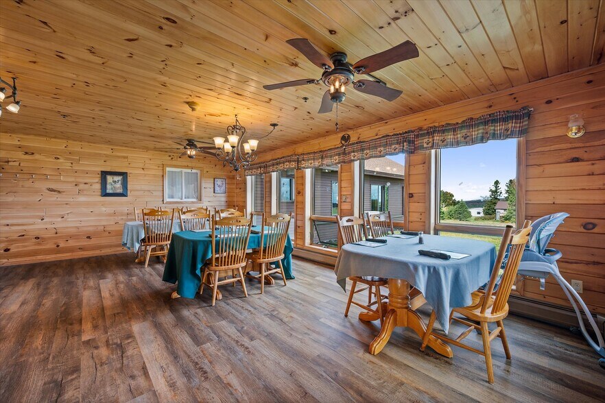 More Photos Of 341 US Route 1, Weston Hotel For Lease
