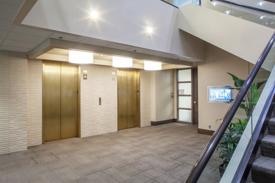 More Photos Of 1001 E 101st Ter, Kansas City Office For Lease