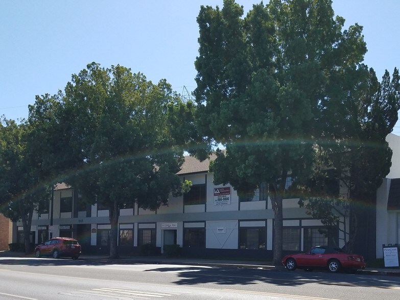 More Photos Of 847 N Hollywood Way, Burbank Office For Lease