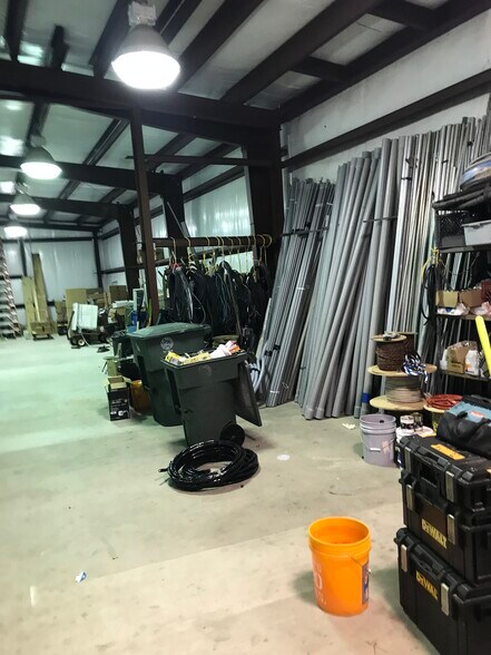More Photos Of 3614 Alice St, Galveston Distribution For Sale