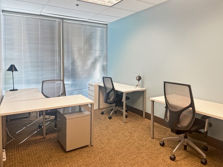 More Photos Of 900 E Hamilton Ave, Campbell Coworking Space