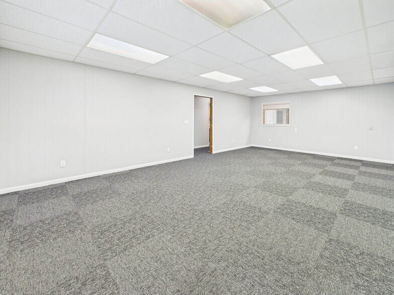 More Photos Of 427 Memorial Dr, Greenville Office For Lease