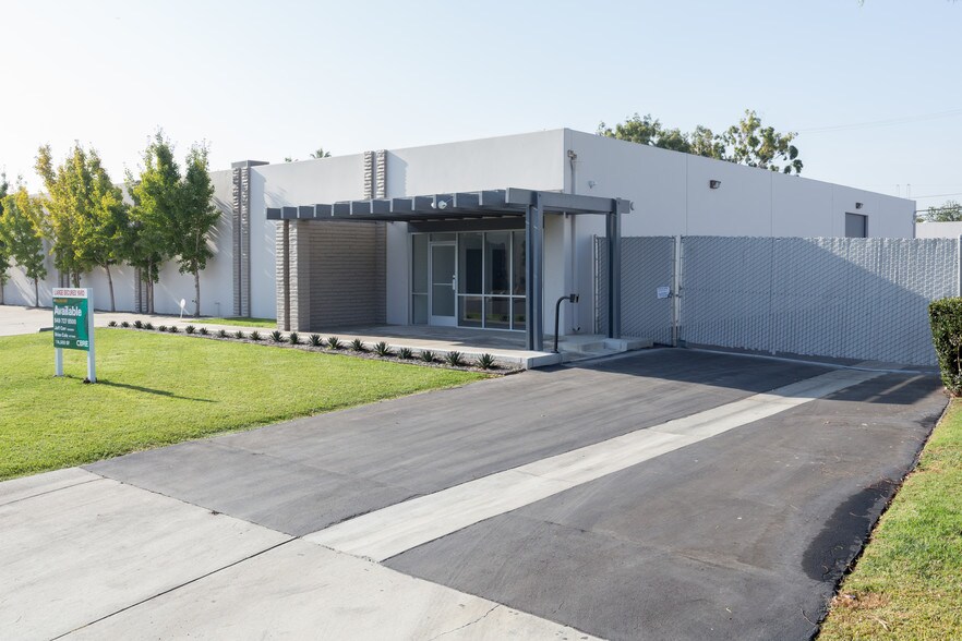 Primary Photo Of 1702 Kaiser Ave, Irvine Warehouse For Lease