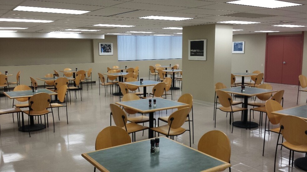 More Photos Of 41 Main St, Bolton Light Manufacturing For Lease