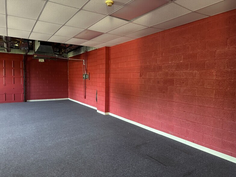 More Photos Of 133 Route 130, Bordentown Freestanding For Sale