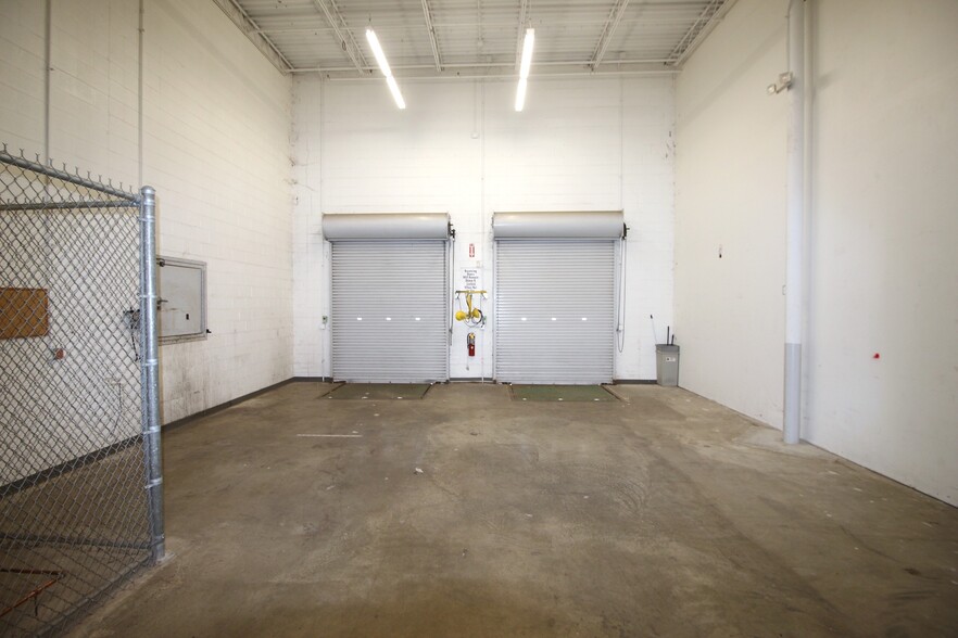 More Photos Of 3632 S Scatterfield Rd, Anderson Freestanding For Lease