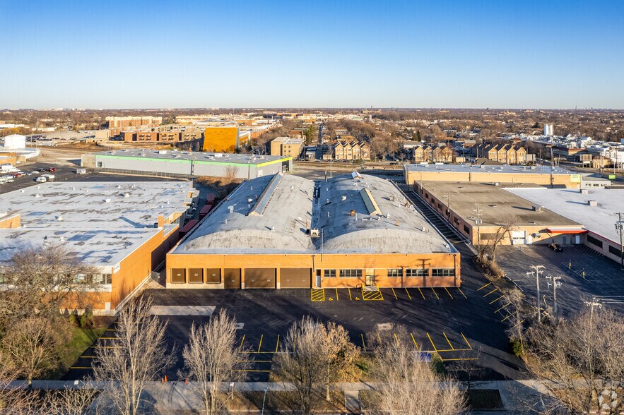 More Photos Of 6450 W Cortland St, Chicago Warehouse For Lease