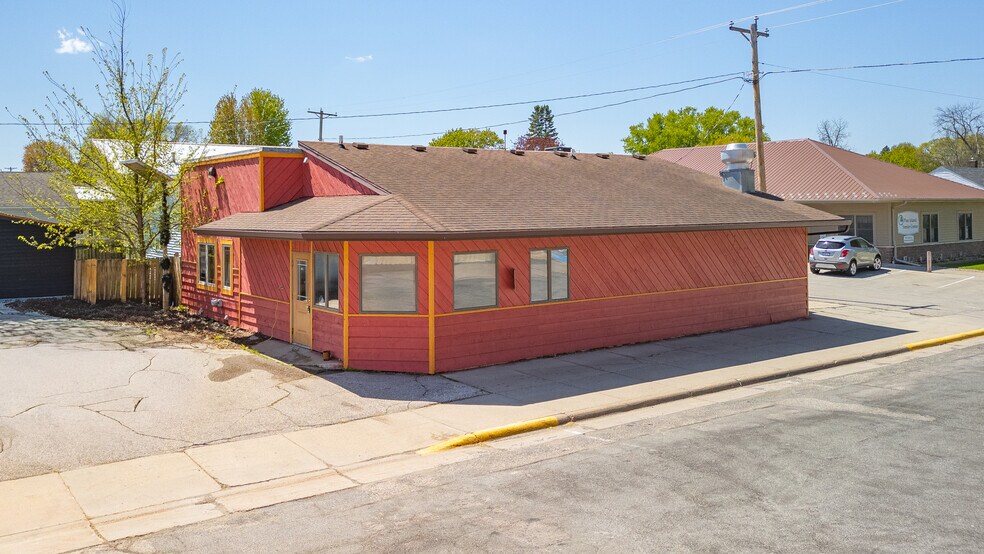 Primary Photo Of 300 S Main St, Pine Island Restaurant For Sale