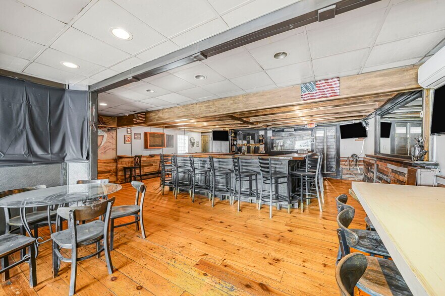 More Photos Of 649 Jersey Ave, Greenwood Lake Apartments For Sale