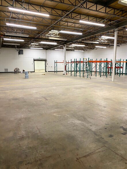 More Photos Of 6035 E 38th Ave, Denver Warehouse For Lease