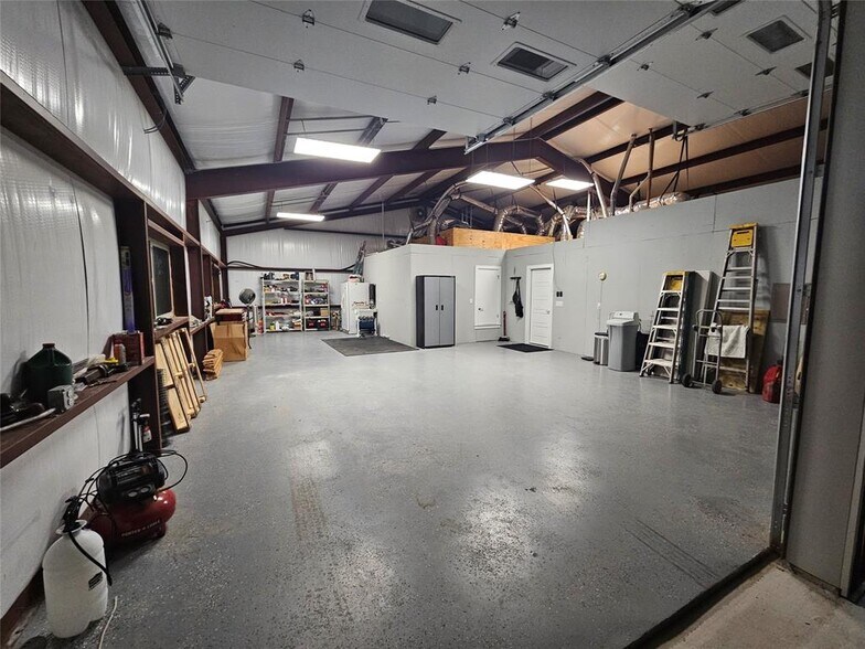 More Photos Of 15924 Stewart Rd, Austin Multifamily For Sale