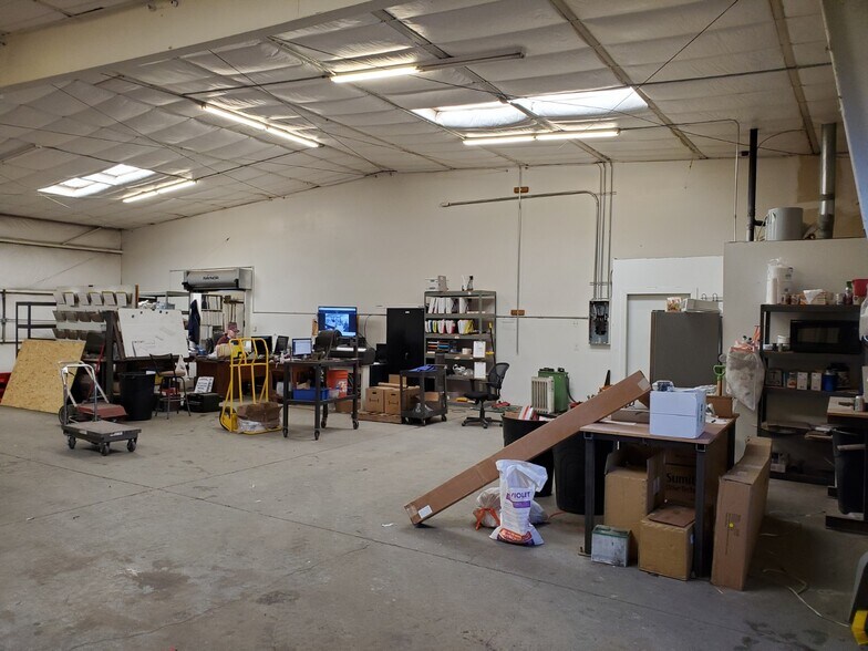 More Photos Of 1409 E Olive Ct, Fort Collins Warehouse For Lease