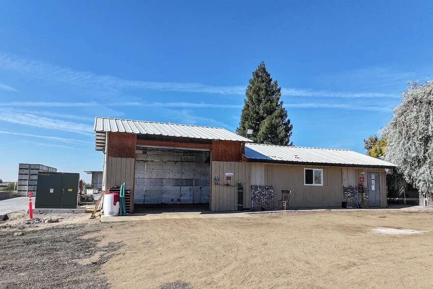 More Photos Of 8507 Rd 256, Terra Bella Food Processing For Sale