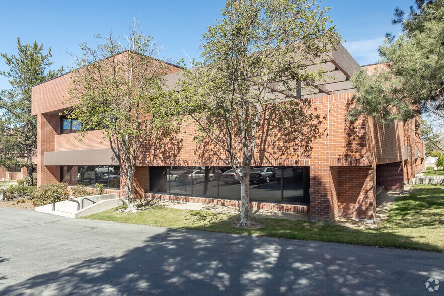 More Photos Of 6121 Lakeside Dr, Reno Office For Lease