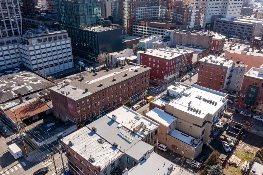 More Photos Of 358 Grove St, Jersey City Storefront Retail Residential For Lease