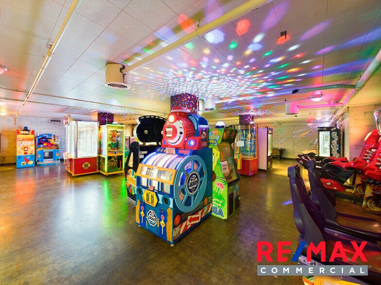 More Photos Of 1057 Sheridan Ave, Cody Restaurant For Sale