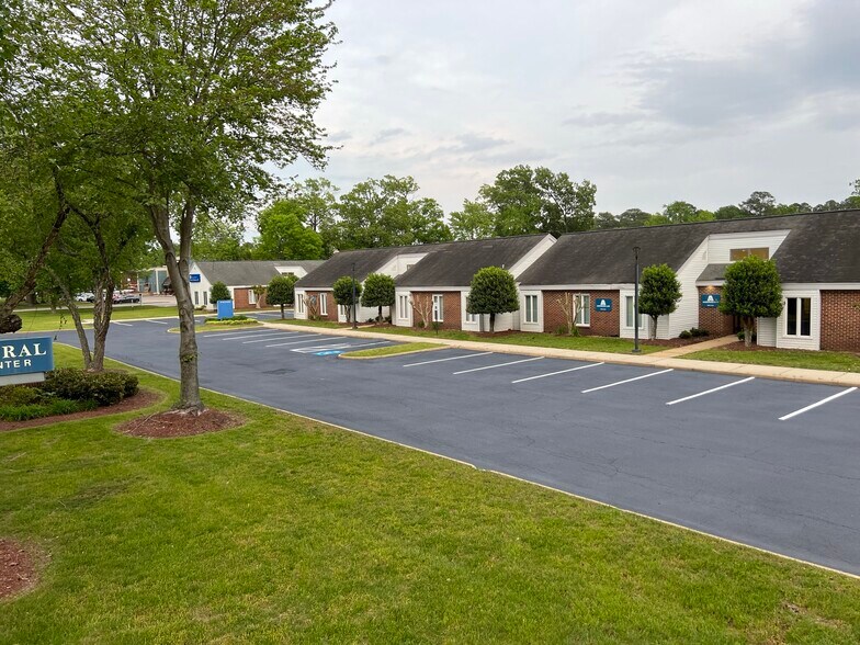 More Photos Of 610 thimble shoals Blvd, Newport News Unknown For Lease