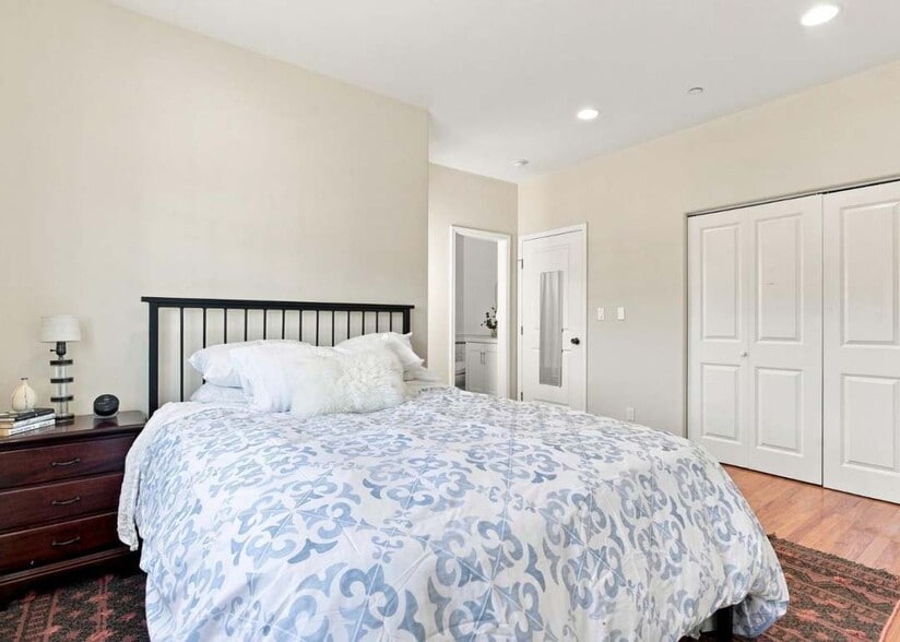 More Photos Of 2340 Palmetto Ave, Pacifica General Retail For Sale