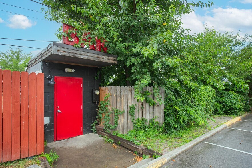 More Photos Of 1016 Woodland St, Nashville Restaurant For Lease