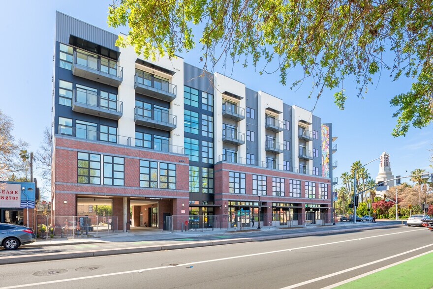 More Photos Of 1600 Broadway, Sacramento Apartments For Lease