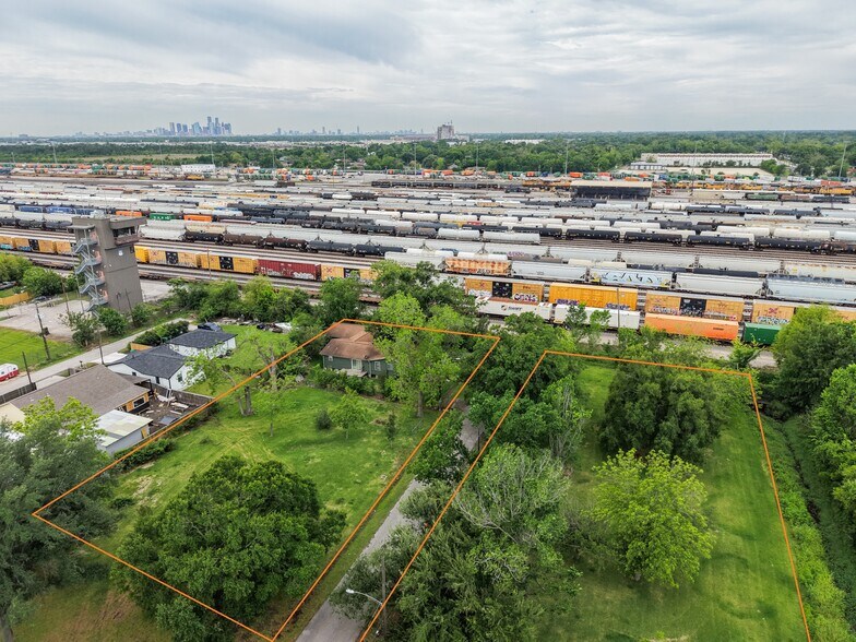 More Photos Of 7702 King St, Houston Land For Sale