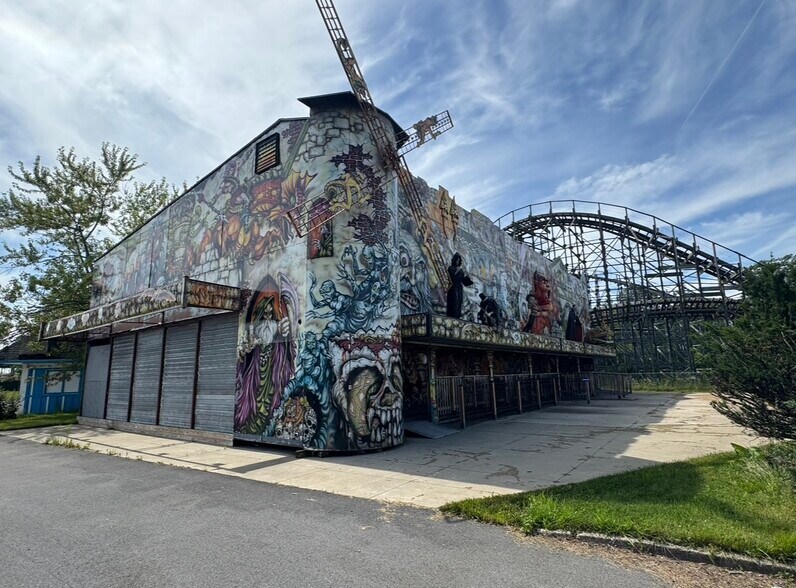 More Photos Of 2400 Grand Island Blvd, Grand Island Amusement Park For Sale