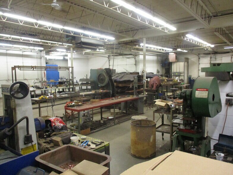 More Photos Of 3745 Dykstra Dr NW, Grand Rapids Manufacturing For Sale