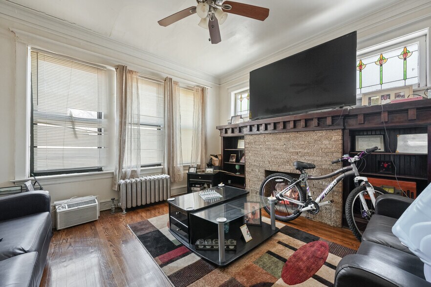 More Photos Of 417-423 E 76th St, Chicago Apartments For Sale