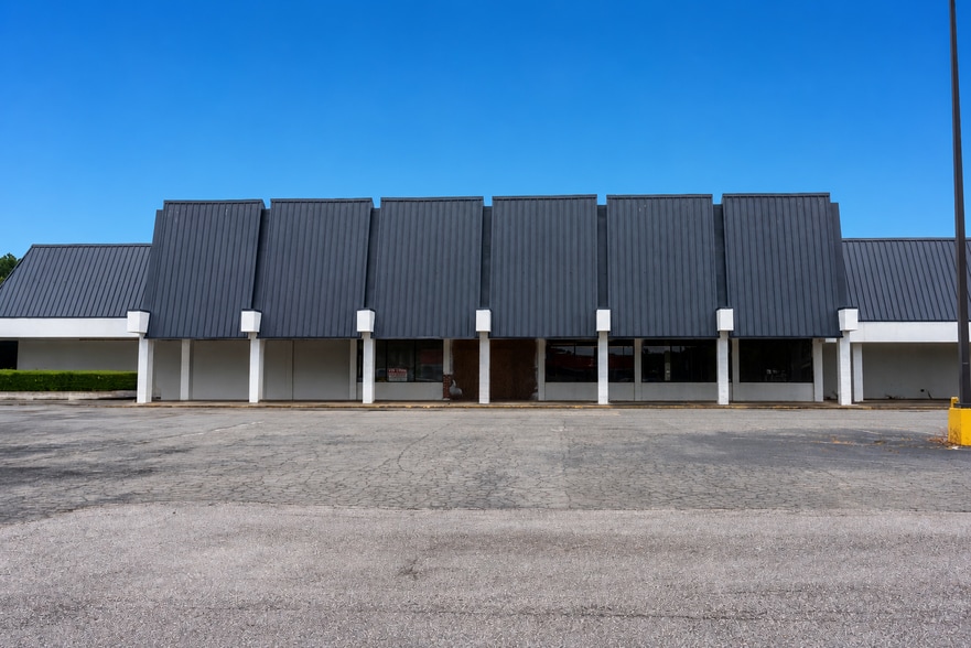 More Photos Of 2449-2475 US-117 S, Goldsboro Unknown For Lease