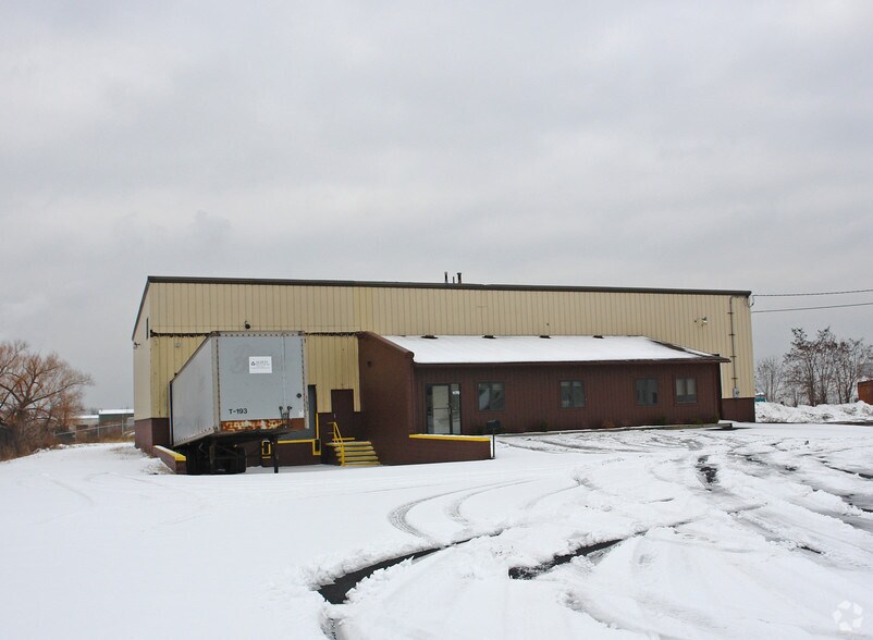 More Photos Of 1170 Lexington Ave, Rochester Warehouse For Lease