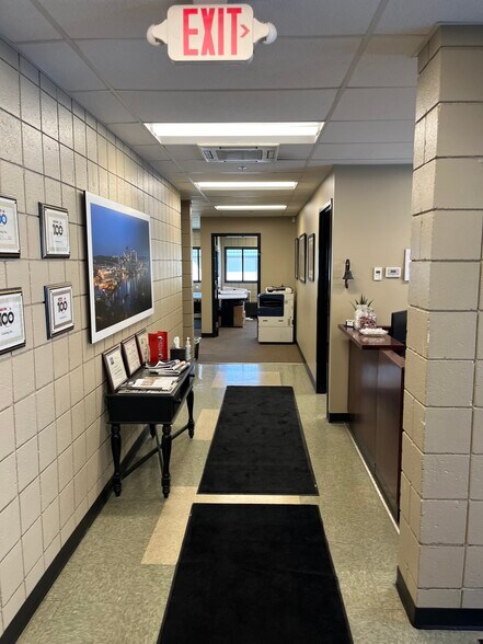 More Photos Of 200 Rochester Rd, Pittsburgh Service For Lease