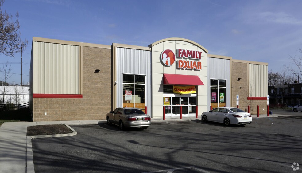 More Photos Of 1955 W Hunting Park Ave, Philadelphia Freestanding For Lease