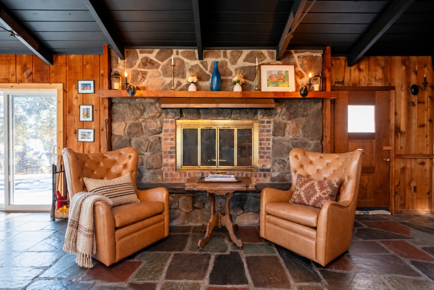 More Photos Of 770 John Shultis Rd, Denver Specialty For Sale