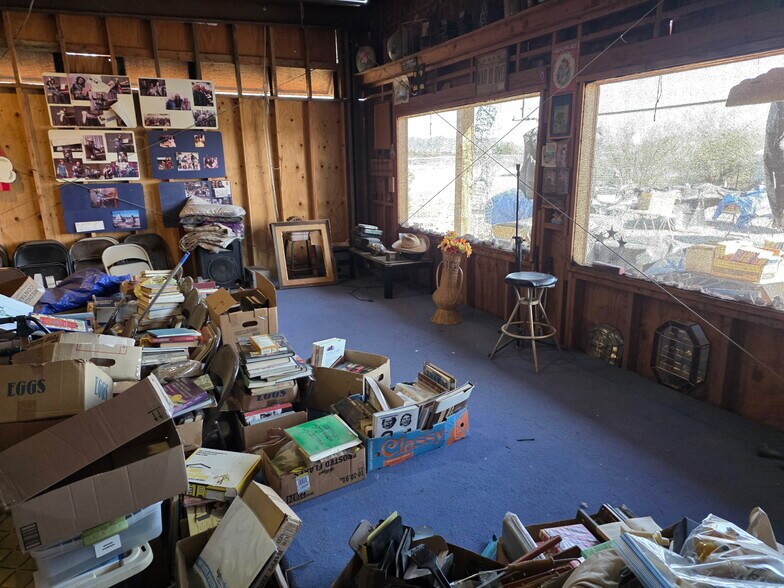 More Photos Of 690 E Main St, Quartzsite Storefront Retail Office For Sale