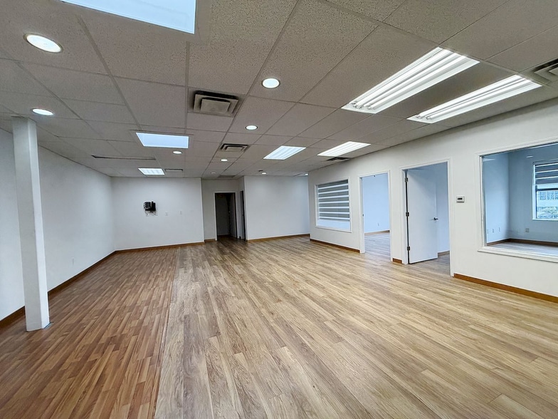 More Photos Of 8828 Heather St, Vancouver Warehouse For Sale