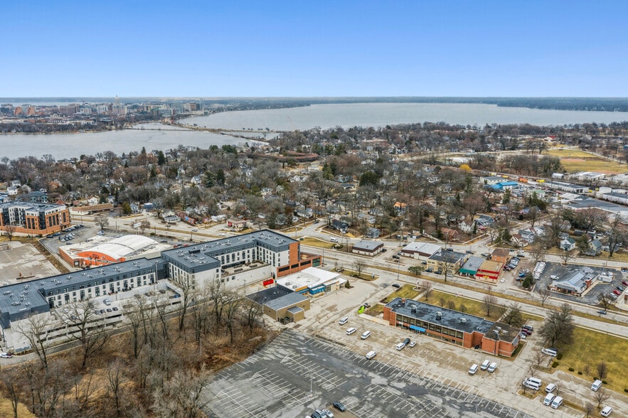 More Photos Of 1414 S Park St, Madison Manufacturing For Sale