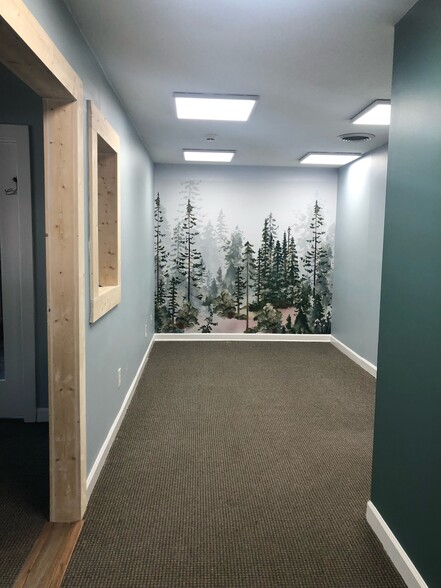 More Photos Of 1762 Metromedical Dr, Fayetteville Medical For Sale