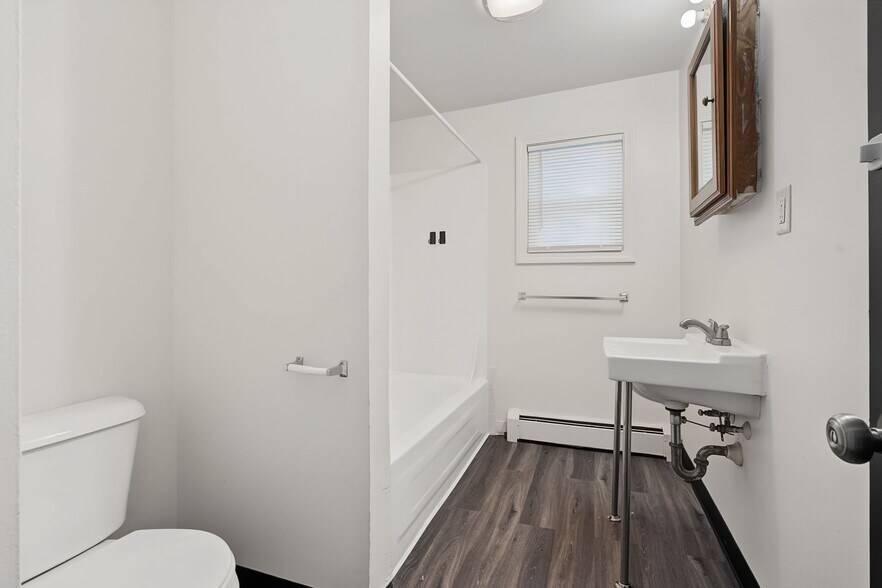 More Photos Of 471 Pond St, Woonsocket Apartments For Sale