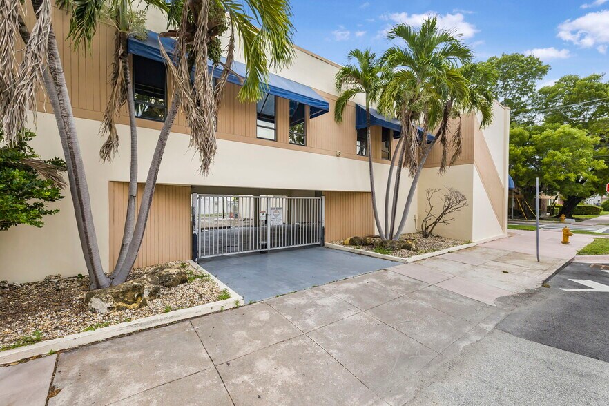 More Photos Of 101 Madeira Ave, Coral Gables Medical For Sale