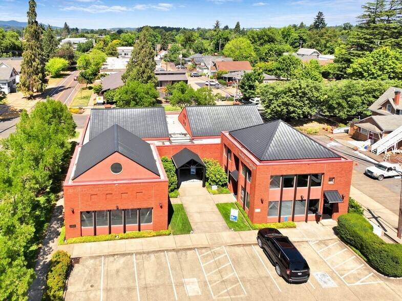 More Photos Of 405-435 NW 5th @ NW Harrison Blvd, Corvallis Office For Lease